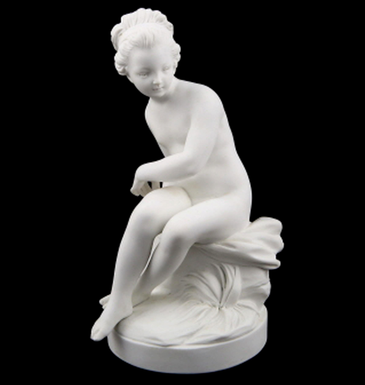 큐피드의 화살을 숨기고 있는 소녀 Little girl hiding Cupid’s bow