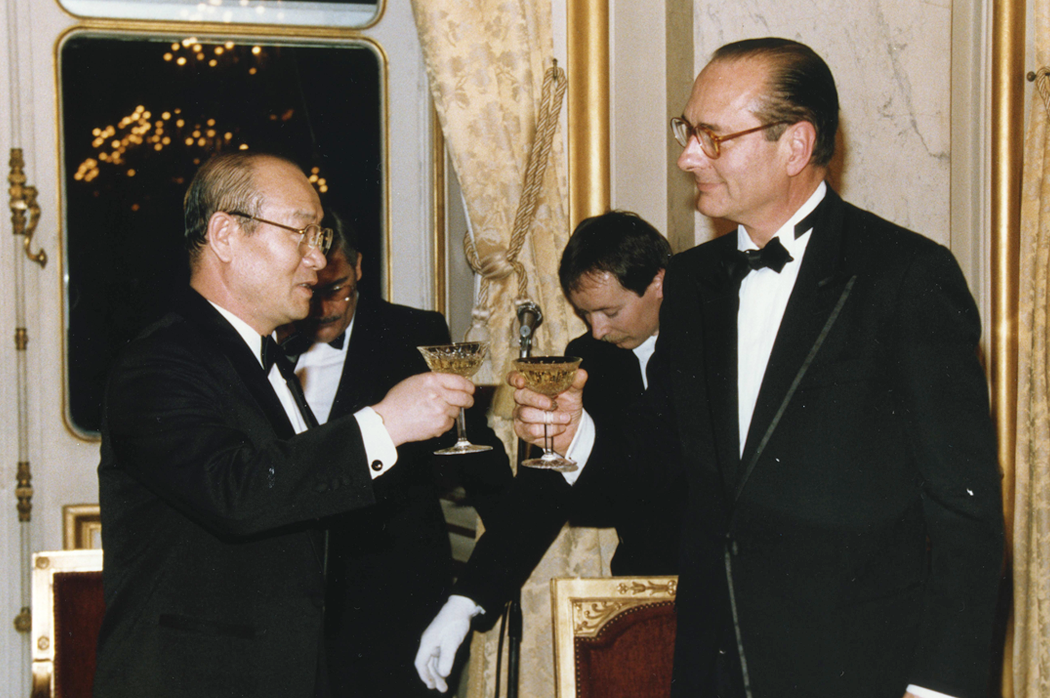 프랑스 외무성에서 열린 자크 시라크(Jacques Chirac) 수상 주최 만찬