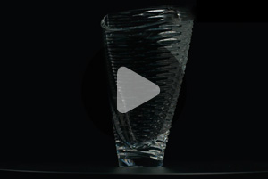 포르투갈 축구협회 문장이 새겨진2002 월드컵 기념 크리스털 화병 이미지