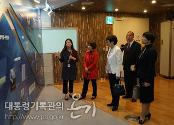 <중국 절강성 닝포시 당안국 관계자 시설 견학>
